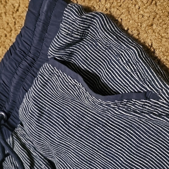 Athleta Stripe Bali Linen cuffed ankle pants, size 2 - Picture 13 of 13